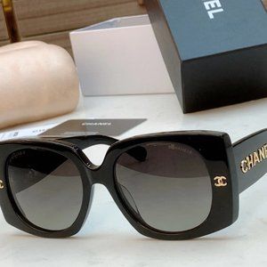 CHANEL Sunglasses